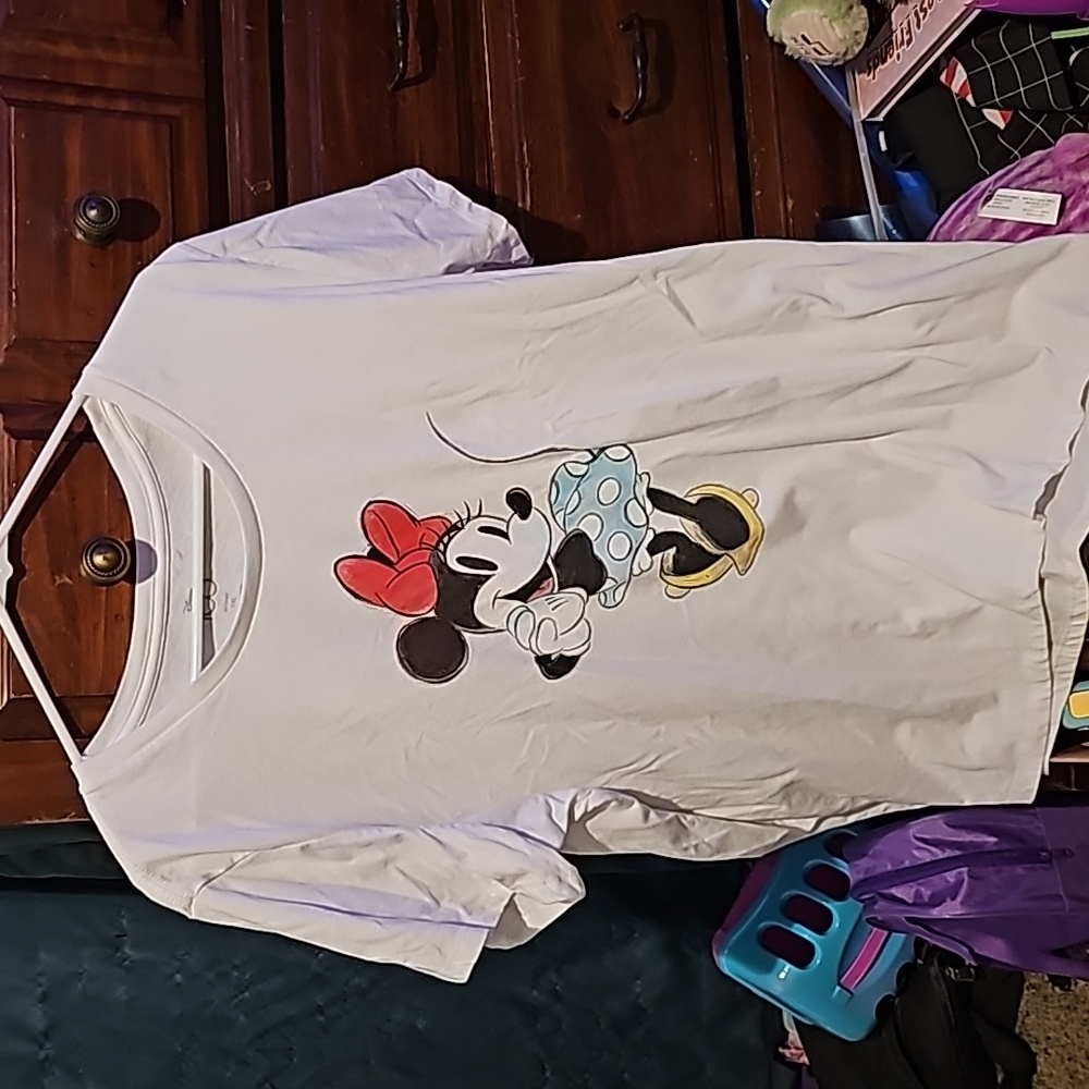 !!.          Womens XXL t shirt.        Tote 3W